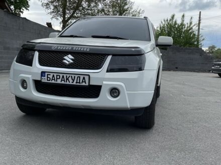 Сузуки Гранд Витара 2006 в Чернигове на Automoto.ua Белый Сузуки Гранд Витара, объемом двигателя 2 л и пробегом 239 тыс. км за 7700 $, фото 1 на Automoto.ua