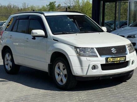 Сузукі Гранд Вітара 2008 у Чернівцях на Automoto.ua Білий Сузукі Гранд Вітара, об'ємом двигуна 2.4 л та пробігом 158 тис. км за 10000 $, фото 1 на Automoto.ua