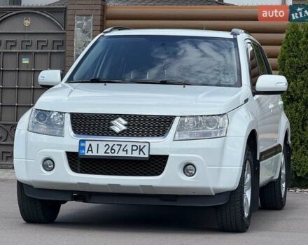 Белый Сузуки Гранд Витара, объемом двигателя 2.39 л и пробегом 260 тыс. км за 9800 $, фото 1 на Automoto.ua