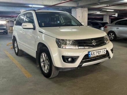 Белый Сузуки Гранд Витара, объемом двигателя 2.4 л и пробегом 91 тыс. км за 13000 $, фото 1 на Automoto.ua