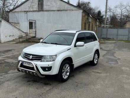 Сузуки Гранд Витара 2017 в Звенигородка на Automoto.ua Белый Сузуки Гранд Витара, объемом двигателя 0.24 л и пробегом 103 тыс. км за 18100 $, фото 1 на Automoto.ua