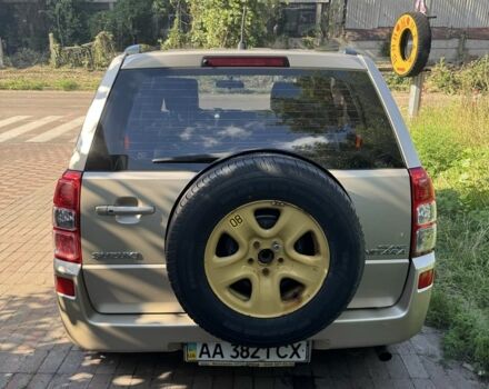 Бежевий Сузукі Гранд Вітара, об'ємом двигуна 2 л та пробігом 178 тис. км за 7800 $, фото 1 на Automoto.ua