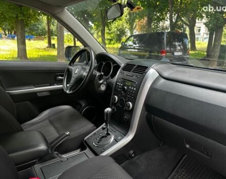 Бежевий Сузукі Гранд Вітара, об'ємом двигуна 2.4 л та пробігом 143 тис. км за 7740 $, фото 19 на Automoto.ua