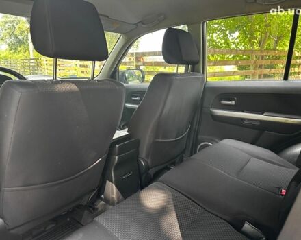 Бежевий Сузукі Гранд Вітара, об'ємом двигуна 2.4 л та пробігом 143 тис. км за 7740 $, фото 14 на Automoto.ua