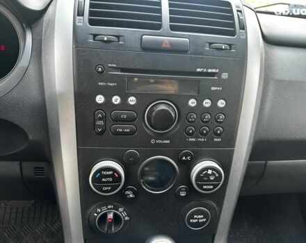 Бежевий Сузукі Гранд Вітара, об'ємом двигуна 2.4 л та пробігом 143 тис. км за 7740 $, фото 10 на Automoto.ua