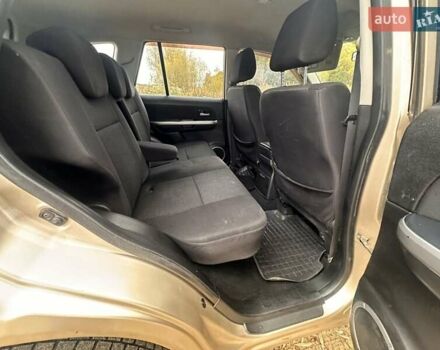 Бежевый Сузуки Гранд Витара, объемом двигателя 2 л и пробегом 204 тыс. км за 6400 $, фото 11 на Automoto.ua