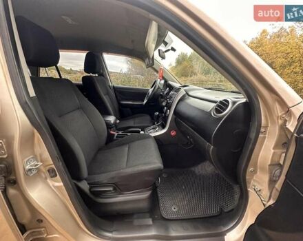 Бежевый Сузуки Гранд Витара, объемом двигателя 2 л и пробегом 204 тыс. км за 6400 $, фото 10 на Automoto.ua