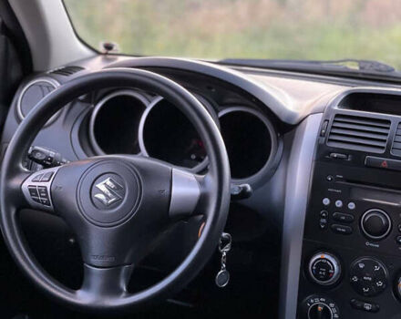 Бежевый Сузуки Гранд Витара, объемом двигателя 2 л и пробегом 197 тыс. км за 7000 $, фото 25 на Automoto.ua