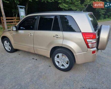 Бежевый Сузуки Гранд Витара, объемом двигателя 2 л и пробегом 311 тыс. км за 5700 $, фото 3 на Automoto.ua