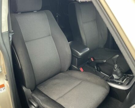 Бежевый Сузуки Гранд Витара, объемом двигателя 2 л и пробегом 300 тыс. км за 3400 $, фото 5 на Automoto.ua