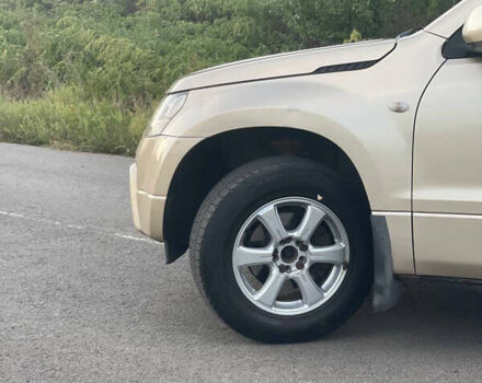 Бежевый Сузуки Гранд Витара, объемом двигателя 2 л и пробегом 197 тыс. км за 7000 $, фото 12 на Automoto.ua