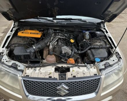 Бежевый Сузуки Гранд Витара, объемом двигателя 1.9 л и пробегом 336 тыс. км за 3500 $, фото 6 на Automoto.ua