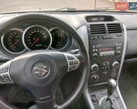 Бежевый Сузуки Гранд Витара, объемом двигателя 2 л и пробегом 260 тыс. км за 7100 $, фото 16 на Automoto.ua