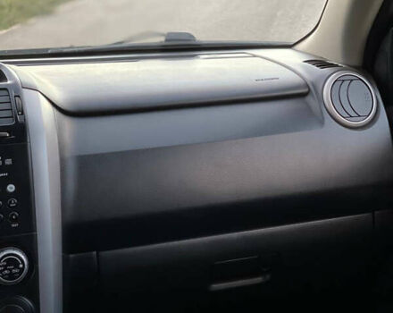 Бежевый Сузуки Гранд Витара, объемом двигателя 2 л и пробегом 197 тыс. км за 7000 $, фото 39 на Automoto.ua