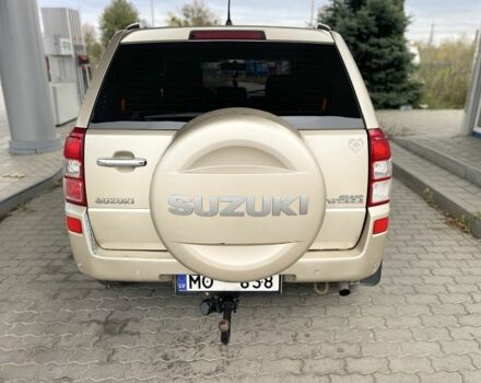 Бежевый Сузуки Гранд Витара, объемом двигателя 2 л и пробегом 300 тыс. км за 3400 $, фото 2 на Automoto.ua