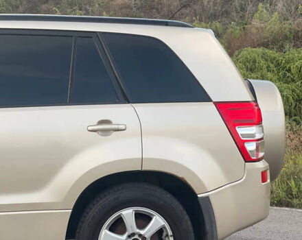 Бежевый Сузуки Гранд Витара, объемом двигателя 2 л и пробегом 197 тыс. км за 7000 $, фото 15 на Automoto.ua