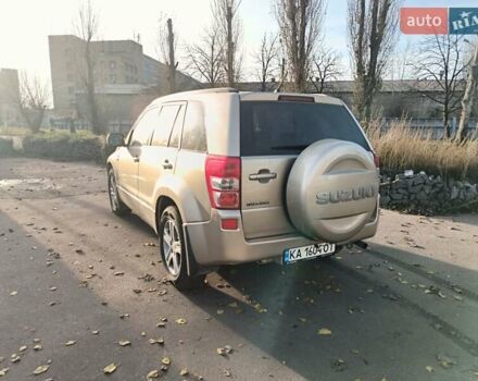 Бежевый Сузуки Гранд Витара, объемом двигателя 2 л и пробегом 110 тыс. км за 7500 $, фото 3 на Automoto.ua