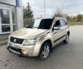 Бежевый Сузуки Гранд Витара, объемом двигателя 2 л и пробегом 300 тыс. км за 3400 $, фото 1 на Automoto.ua