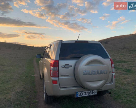 Бежевый Сузуки Гранд Витара, объемом двигателя 2 л и пробегом 262 тыс. км за 7000 $, фото 10 на Automoto.ua