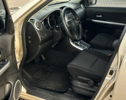 Бежевый Сузуки Гранд Витара, объемом двигателя 2 л и пробегом 242 тыс. км за 7500 $, фото 17 на Automoto.ua