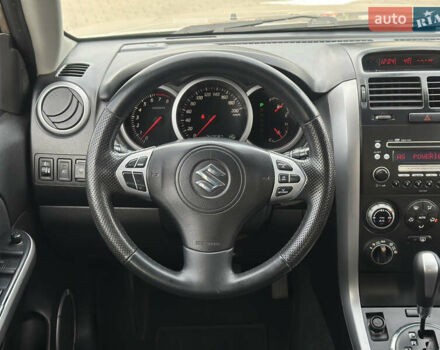 Бежевый Сузуки Гранд Витара, объемом двигателя 2 л и пробегом 242 тыс. км за 7500 $, фото 24 на Automoto.ua