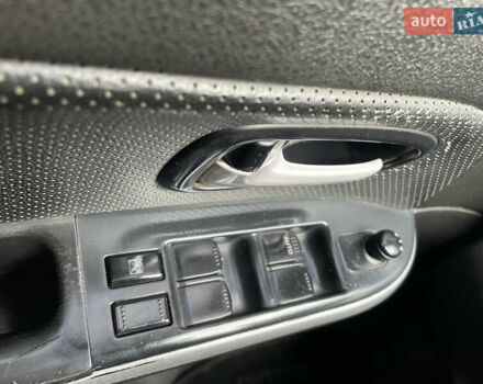 Бежевий Сузукі Гранд Вітара, об'ємом двигуна 2 л та пробігом 302 тис. км за 5300 $, фото 13 на Automoto.ua