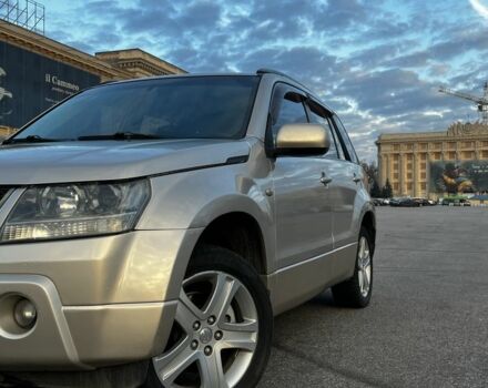 Бежевый Сузуки Гранд Витара, объемом двигателя 2 л и пробегом 255 тыс. км за 6000 $, фото 1 на Automoto.ua