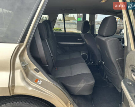 Бежевый Сузуки Гранд Витара, объемом двигателя 2 л и пробегом 242 тыс. км за 7500 $, фото 33 на Automoto.ua