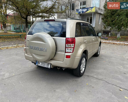 Бежевий Сузукі Гранд Вітара, об'ємом двигуна 2 л та пробігом 302 тис. км за 5300 $, фото 3 на Automoto.ua