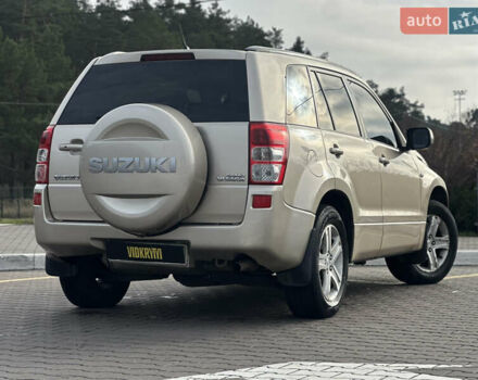 Бежевый Сузуки Гранд Витара, объемом двигателя 2 л и пробегом 242 тыс. км за 7500 $, фото 17 на Automoto.ua