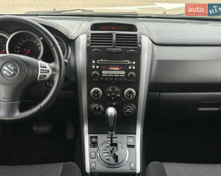 Бежевый Сузуки Гранд Витара, объемом двигателя 2 л и пробегом 242 тыс. км за 7500 $, фото 22 на Automoto.ua