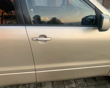 Бежевый Сузуки Гранд Витара, объемом двигателя 2 л и пробегом 210 тыс. км за 6500 $, фото 4 на Automoto.ua