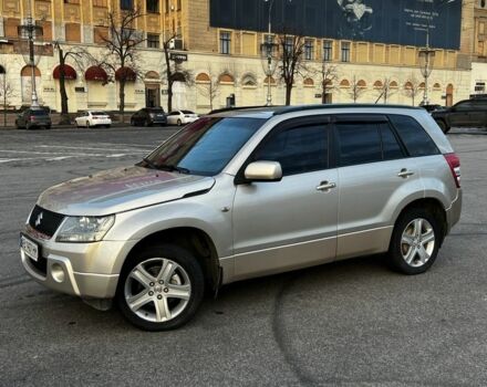 Бежевый Сузуки Гранд Витара, объемом двигателя 2 л и пробегом 255 тыс. км за 6000 $, фото 2 на Automoto.ua