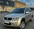 Бежевый Сузуки Гранд Витара, объемом двигателя 2 л и пробегом 255 тыс. км за 6000 $, фото 1 на Automoto.ua
