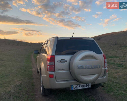 Бежевый Сузуки Гранд Витара, объемом двигателя 2 л и пробегом 262 тыс. км за 7000 $, фото 5 на Automoto.ua