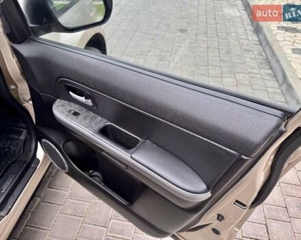 Бежевый Сузуки Гранд Витара, объемом двигателя 2.39 л и пробегом 230 тыс. км за 8999 $, фото 46 на Automoto.ua