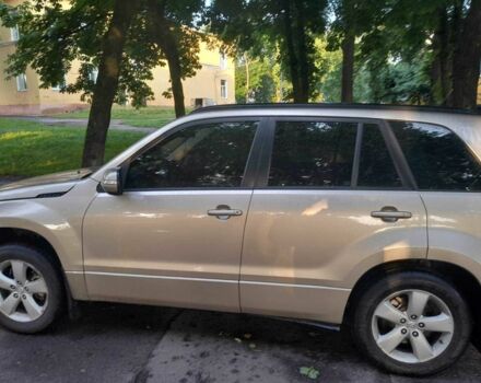 Бежевый Сузуки Гранд Витара, объемом двигателя 2.4 л и пробегом 3 тыс. км за 6800 $, фото 2 на Automoto.ua