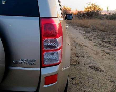 Бежевый Сузуки Гранд Витара, объемом двигателя 2 л и пробегом 216 тыс. км за 7800 $, фото 9 на Automoto.ua