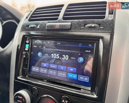 Бежевый Сузуки Гранд Витара, объемом двигателя 2.39 л и пробегом 230 тыс. км за 8999 $, фото 50 на Automoto.ua