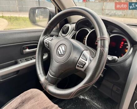 Бежевый Сузуки Гранд Витара, объемом двигателя 2.39 л и пробегом 230 тыс. км за 8999 $, фото 55 на Automoto.ua