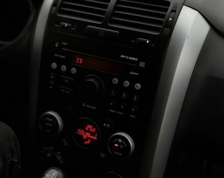 Бежевый Сузуки Гранд Витара, объемом двигателя 2.4 л и пробегом 208 тыс. км за 8899 $, фото 8 на Automoto.ua