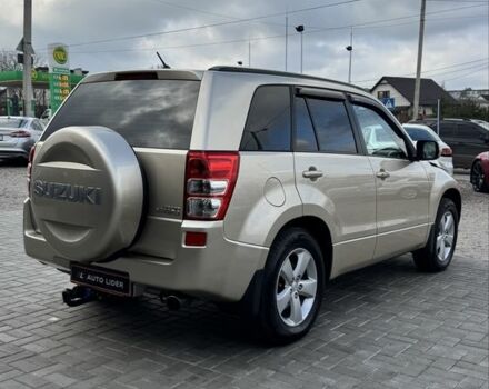 Бежевый Сузуки Гранд Витара, объемом двигателя 2.4 л и пробегом 126 тыс. км за 9900 $, фото 3 на Automoto.ua