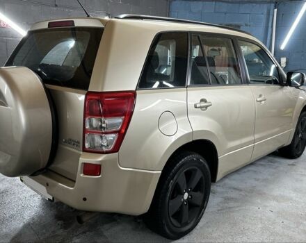 Бежевый Сузуки Гранд Витара, объемом двигателя 2.4 л и пробегом 208 тыс. км за 8899 $, фото 2 на Automoto.ua