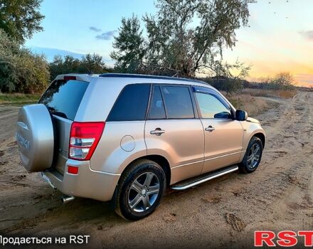 Бежевый Сузуки Гранд Витара, объемом двигателя 2 л и пробегом 216 тыс. км за 7800 $, фото 2 на Automoto.ua