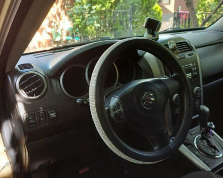 Бежевый Сузуки Гранд Витара, объемом двигателя 2.4 л и пробегом 203 тыс. км за 10000 $, фото 3 на Automoto.ua