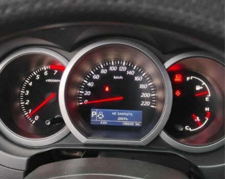 Бежевый Сузуки Гранд Витара, объемом двигателя 2.4 л и пробегом 186 тыс. км за 7550 $, фото 4 на Automoto.ua