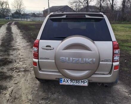 Бежевий Сузукі Гранд Вітара, об'ємом двигуна 2 л та пробігом 194 тис. км за 9000 $, фото 2 на Automoto.ua