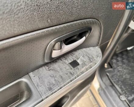 Бежевый Сузуки Гранд Витара, объемом двигателя 2.39 л и пробегом 230 тыс. км за 8999 $, фото 62 на Automoto.ua