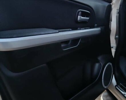 Бежевый Сузуки Гранд Витара, объемом двигателя 2 л и пробегом 216 тыс. км за 7800 $, фото 9 на Automoto.ua