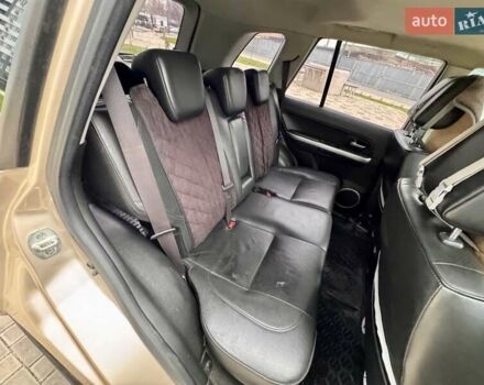 Бежевый Сузуки Гранд Витара, объемом двигателя 2.39 л и пробегом 230 тыс. км за 8999 $, фото 61 на Automoto.ua